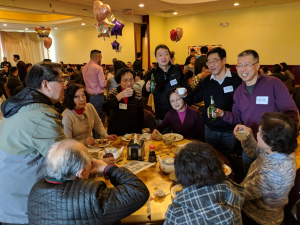 给学长们敬茶
