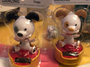 谁先答上来即可得到狗年奖品一份